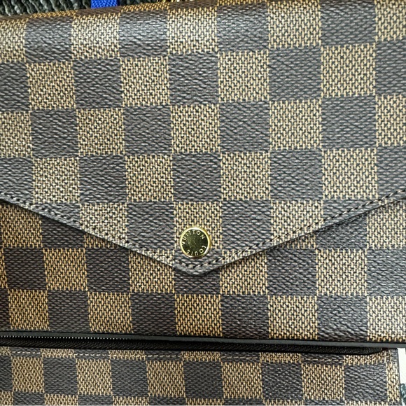 LOUIS VUITTON DAMIER EBENE FELICIE POCHETTE CLUTCH - Picture 13 of 16